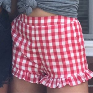Women’s gingham red white plaid ruffled shorts SM